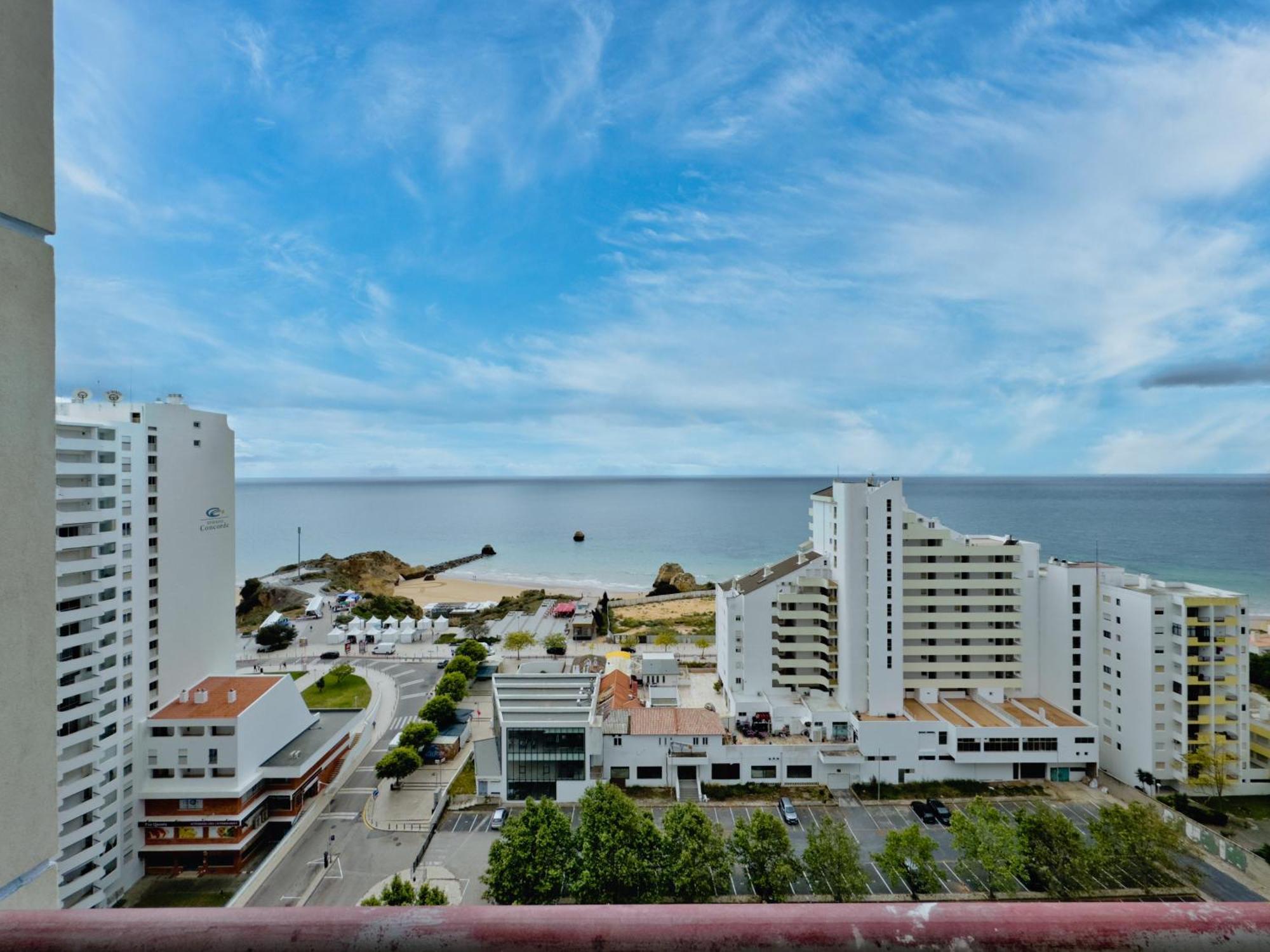 Apartamentos Turisticos Perola Da Rocha Portimão Eksteriør billede